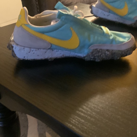 COPY - NIKE Light blue yellow RUNNING SNEAKERS Women size 7 - Picture 3 of 11